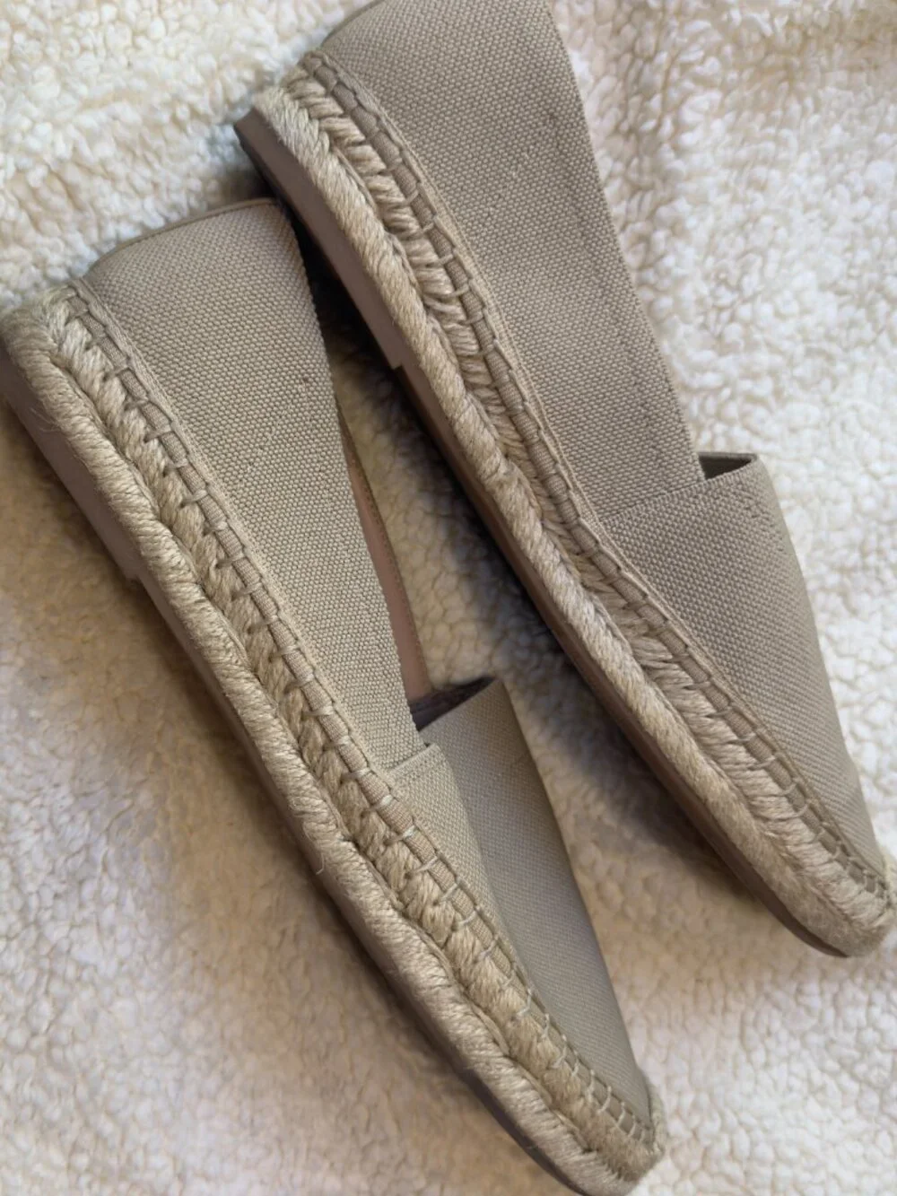 Banana Republic Beige Canvas Espadrille Slip On Flats Jute Trim Sz 8.5